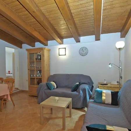 Apartmán Cozy With Spacious Garden *