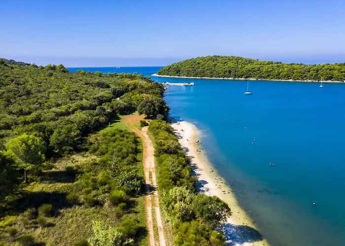 아파트 Cozy With Spacious Garden *